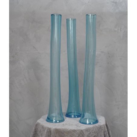 V 55 Vaso in vetro soffiato di Murano di colore azzurro cielo, 1990