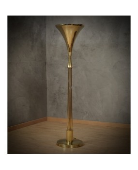 MidCentury Round Brass Italian Manufacturing Floor Lamp, 1980