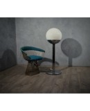 Very particular floor lamp by the designer Pia Crippa Guidetti, rigor and style imbue this 70s floor lamp.