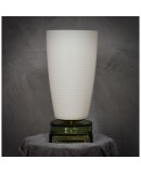 LT 128 Lampada da tavolo Murano Vistosi in vetro soffiato bianco e ottone, 1980 LT 128 Lampada da tavolo Murano Vistosi in vetro soffiato bianco e ottone, 1980