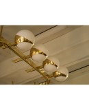 L 93 Grande lampadario dalla rara forma triangolare L 93 Grande lampadario dalla rara forma triangolare