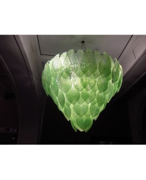 L 75 Lampadario con foglie di Murano color verde