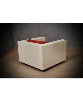 MASSIMO VIGNELLI Mod. Saratoga White and Red ArmChair, 1964