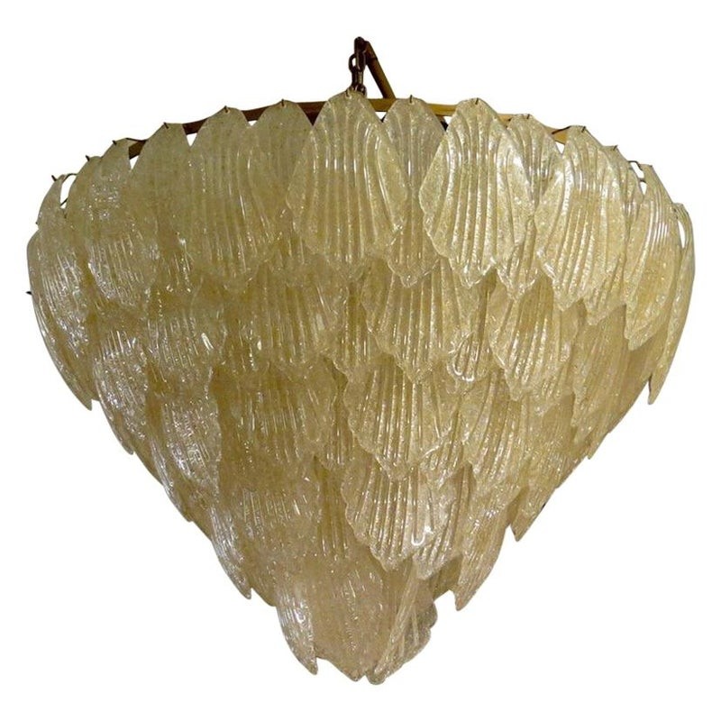 L 64  Lampadario in vetro di Murano color oro