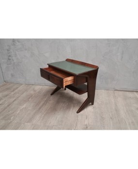 T 147 Coppia di comodini in legno di palissandro e opalina verde