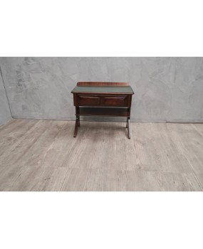 T 147 Coppia di comodini in legno di palissandro e opalina verde