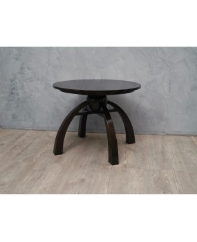 T 144 Tavolino in lacca nera